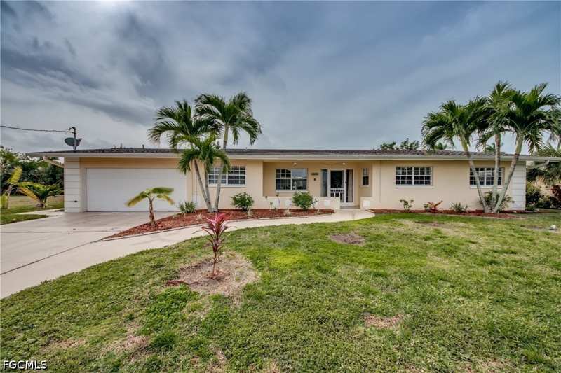 3 bedroom SingleFamilyResidence at 5359 Majestic Ct, Cape Coral, Cape Coral — photo 1
