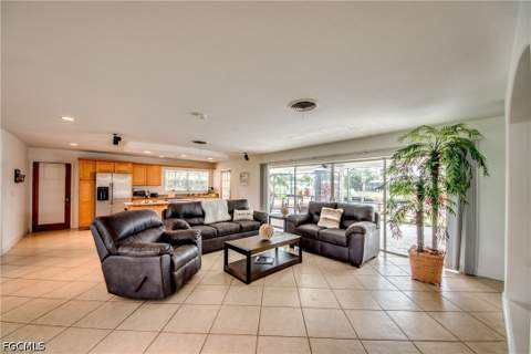 5359 Majestic Ct, Cape Coral FL - photo 7 of 45
