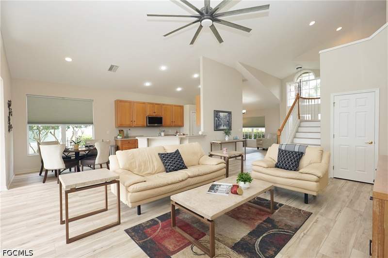 3 bedroom SingleFamilyResidence at 9227 Independence Way, Willow Bend, Fort Myers — photo 3