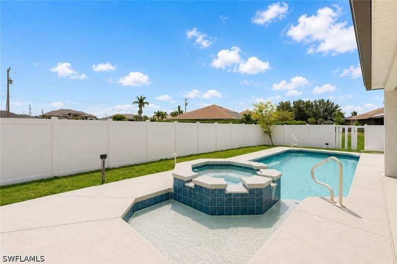 4 bedroom SingleFamilyResidence at 221 NW 29th Pl, Cape Coral, Cape Coral — photo 3