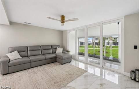 18010 San Carlos Blvd 33, Fort Myers Beach FL - photo 11 of 33