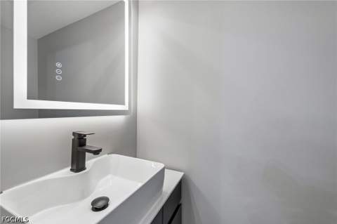 18010 San Carlos Blvd 33, Fort Myers Beach FL - photo 14 of 33