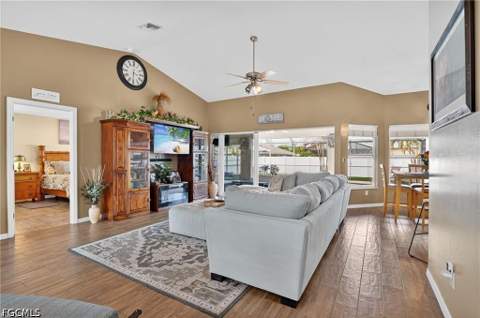 412 SE 13th Ave, Cape Coral FL - photo 6 of 50