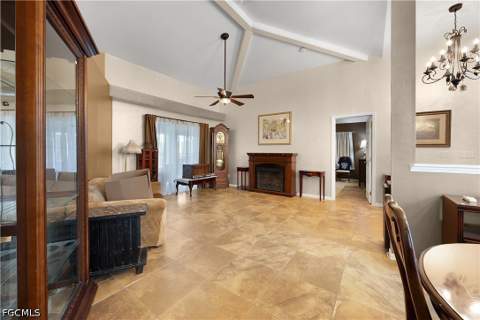 469 NE 1st Pl, Cape Coral FL - photo 17 of 46