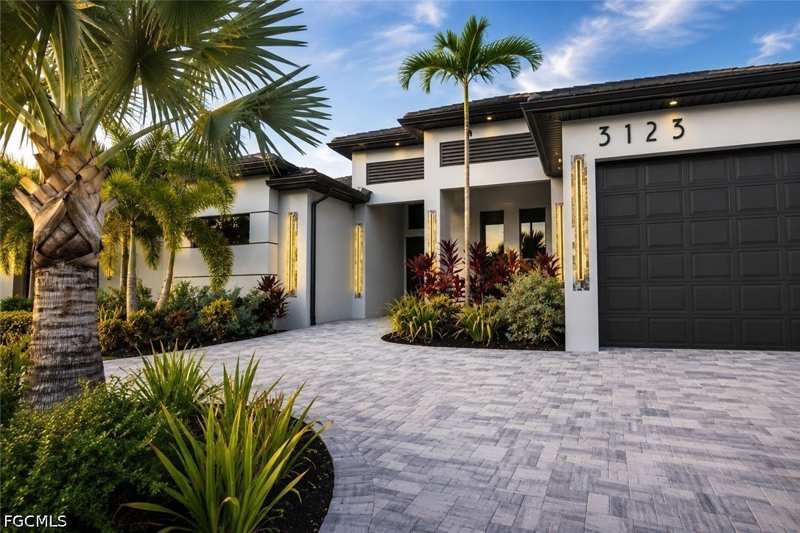 3 bedroom SingleFamilyResidence at 3123 SW 29th Ave, Cape Coral, Cape Coral — photo 1