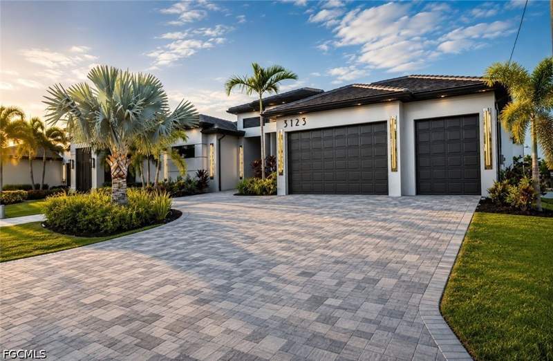 3 bedroom SingleFamilyResidence at 3123 SW 29th Ave, Cape Coral, Cape Coral — photo 3