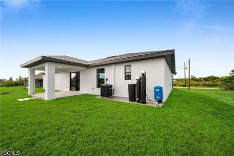 6148 Hughes Ave, Fort Myers FL - photo 15 of 16