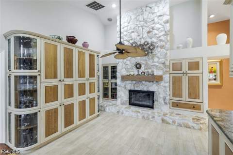 16861 Fox Den, Fort Myers FL - photo 13 of 50
