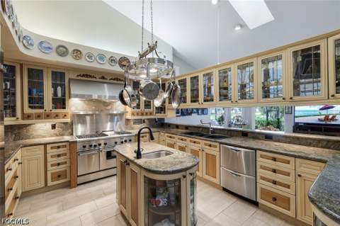 16861 Fox Den, Fort Myers FL - photo 14 of 50
