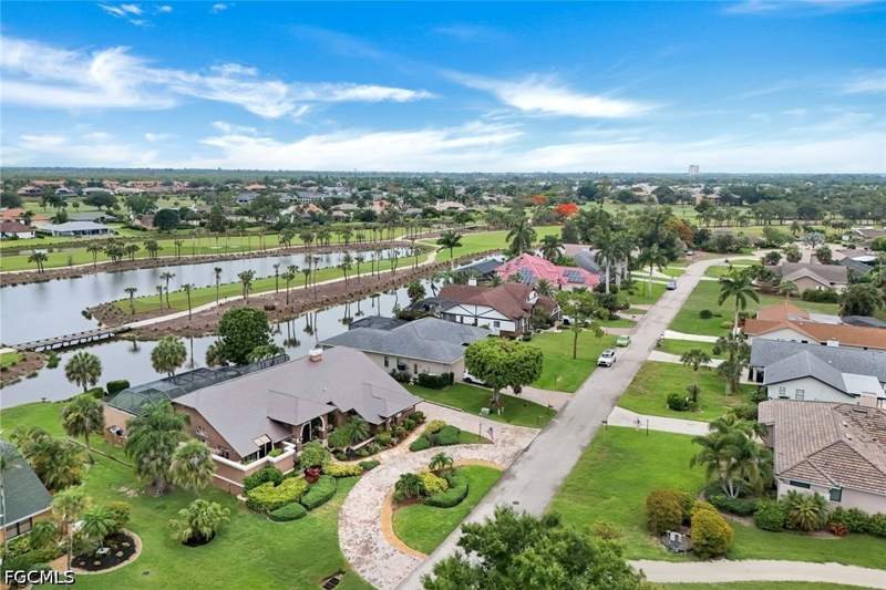 4 bedroom SingleFamilyResidence at 16861 Fox Den, The Forest, Fort Myers — photo 3