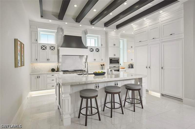 4 bedroom SingleFamilyResidence at 803 Shadow Lake Ln, Oakmont, Naples — photo 5