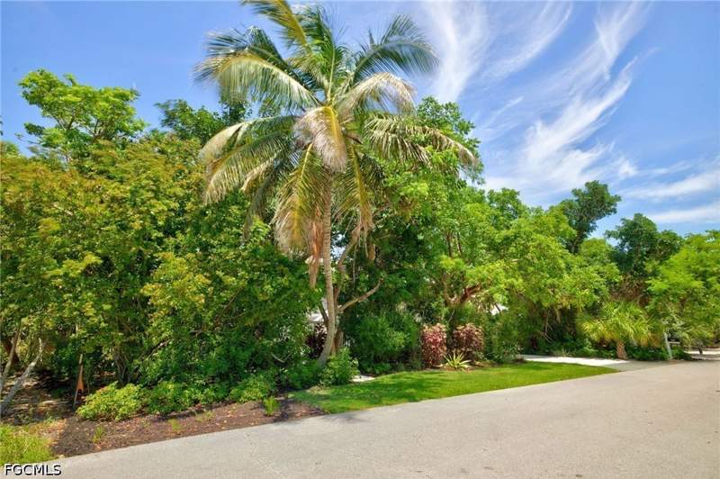 3 bedroom SingleFamilyResidence at 1986 Wild Lime Dr, Sanibel Bayous, Sanibel — photo 2