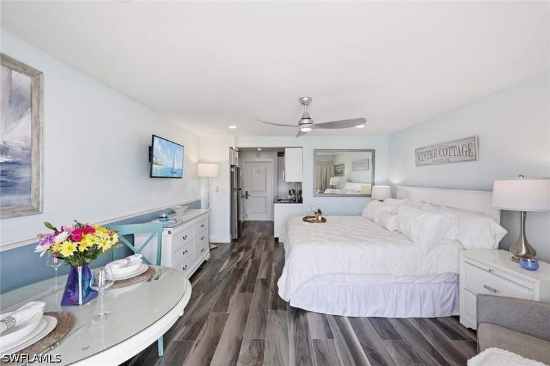 bedroom Condominium at 900 Broad Ave S 125, Cove Inn, Naples — photo 4