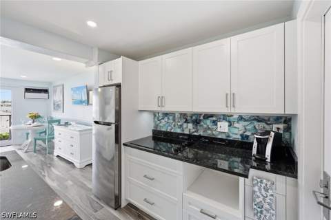 900 Broad Ave S 125, Naples FL - photo 7 of 50