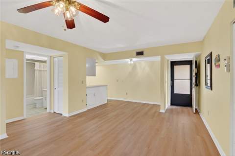 12481 McGregor Blvd 17, Fort Myers FL - photo 11 of 33