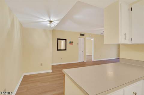 12481 McGregor Blvd 17, Fort Myers FL - photo 16 of 33