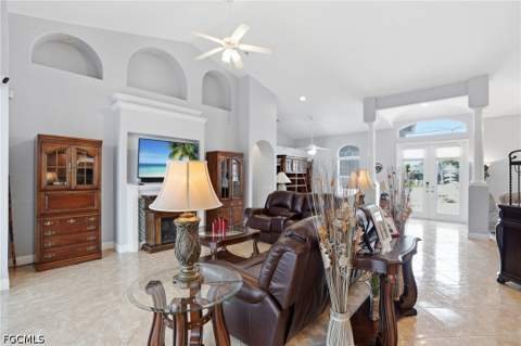 219 Gleason Pkwy, Cape Coral FL - photo 10 of 46