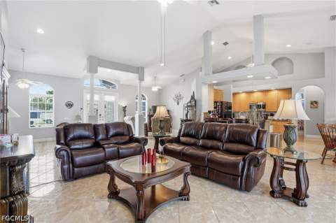 219 Gleason Pkwy, Cape Coral FL - photo 11 of 46