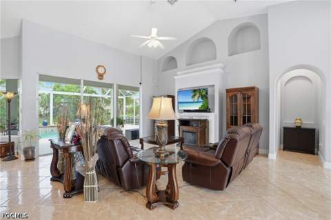 219 Gleason Pkwy, Cape Coral FL - photo 9 of 46