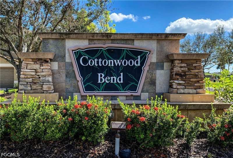 3 bedroom Townhouse at 3111 Cottonwood Bend 1704, Cottonwood Bend, Fort Myers — photo 1
