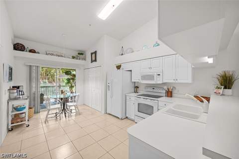26670 Rosewood Pointe Dr 203, Bonita Springs FL - photo 12 of 31