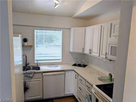 2205 NW 15th St, Cape Coral FL - photo 7 of 21