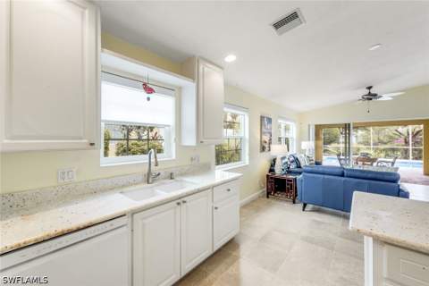 28179 Islet Trl, Bonita Springs FL - photo 11 of 39