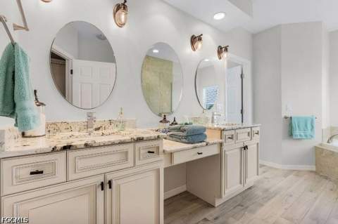 4885 E Riverside Dr, Fort Myers FL - photo 22 of 44