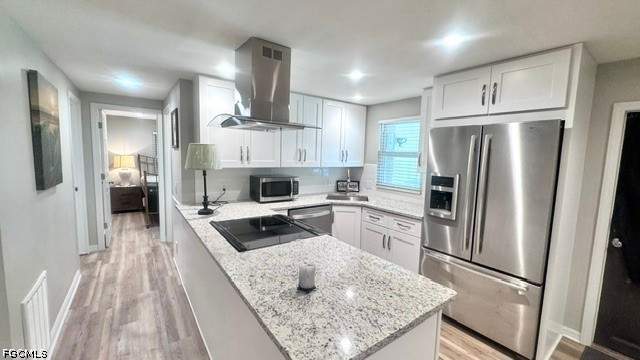 2 bedroom ManufacturedHome at 5509 Miles Standish Ln, Old Bridge Village, North Fort Myers — photo 2
