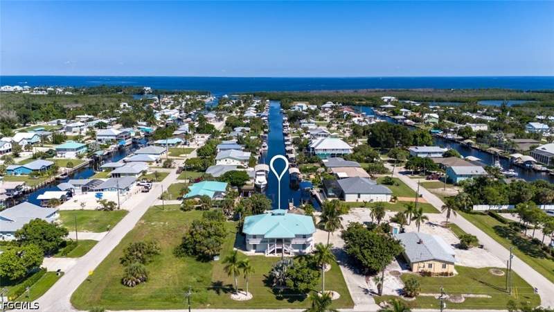 5 bedroom SingleFamilyResidence at 7380 Barrancas Ave, Knights Bokeelia Isle, Bokeelia — photo 4
