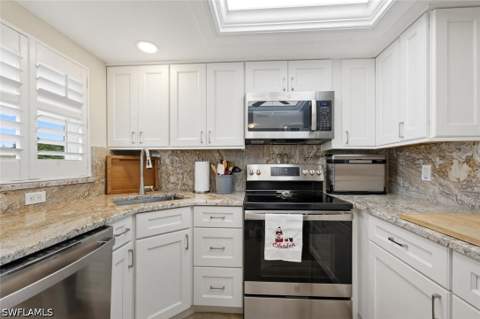 401 Charlemagne Blvd A205, Naples FL - photo 9 of 22
