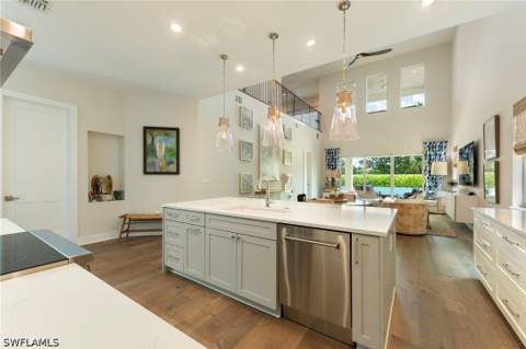 158 Cambria Ln, Naples FL - photo 15 of 38
