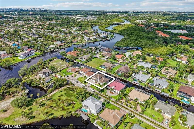 4 bedroom SingleFamilyResidence at 27182 Harbor Dr, Gull Haven, Bonita Springs — photo 5