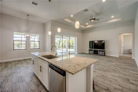 203 SW 14th Ave, Cape Coral FL - photo 19 of 43