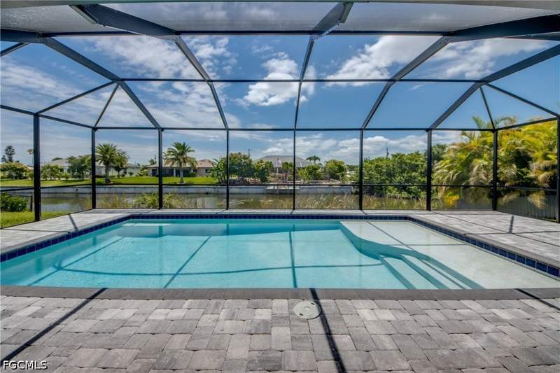 4 bedroom SingleFamilyResidence at 203 SW 14th Ave, Cape Coral, Cape Coral — photo 4
