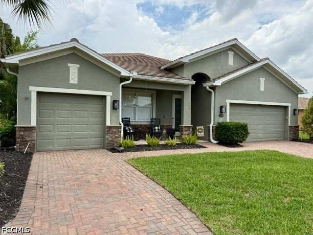 4 bedroom SingleFamilyResidence at 3300 Hampton Blvd, Hampton Lakes, Alva — photo 1