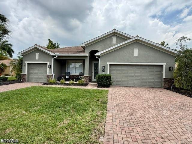 4 bedroom SingleFamilyResidence at 3300 Hampton Blvd, Hampton Lakes, Alva — photo 5