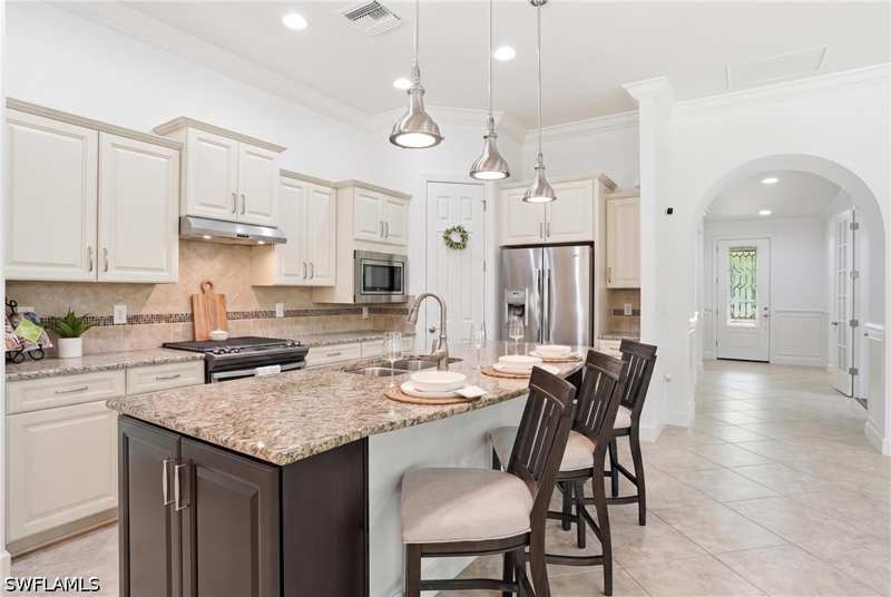 3 bedroom SingleFamilyResidence at 9436 Whooping Crane Way, Greyhawk At Golf Club Of The Everglades, Naples — photo 1