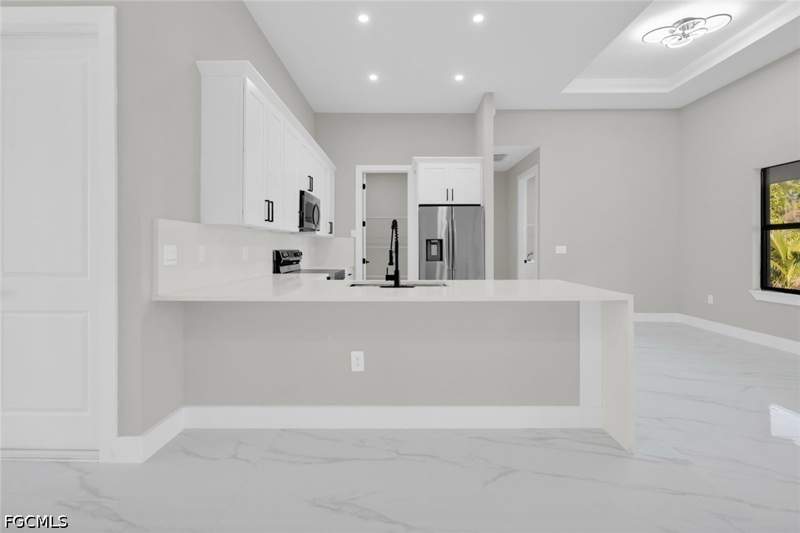 4 bedroom SingleFamilyResidence at 1112 Summa Blvd, Lehigh Acres, Lehigh Acres — photo 4