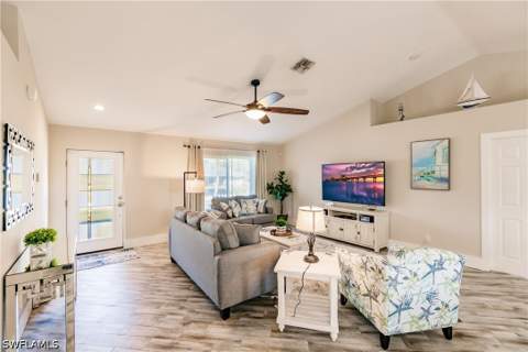 1019 SE 5th Pl, Cape Coral FL - photo 7 of 29