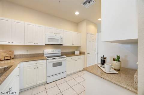 7920 Mahogany Run Ln 1024, Naples FL - photo 15 of 28