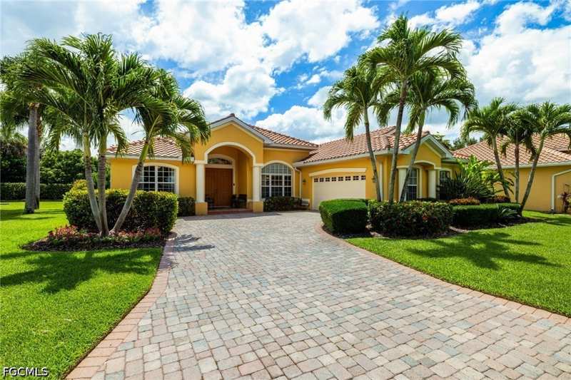 3 bedroom SingleFamilyResidence at 9836 Los Altos Ct, Venetian Village, Fort Myers — photo 1