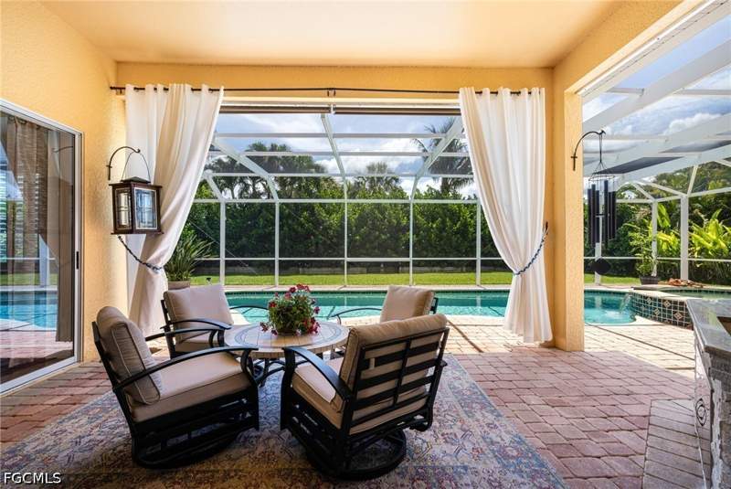 3 bedroom SingleFamilyResidence at 9836 Los Altos Ct, Venetian Village, Fort Myers — photo 2
