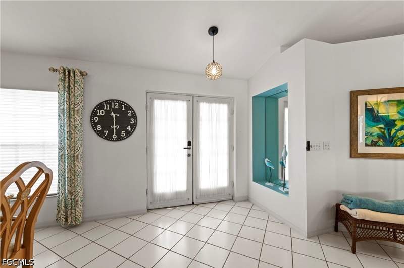 3 bedroom SingleFamilyResidence at 2104 SW 38th Ter, Cape Coral, Cape Coral — photo 5