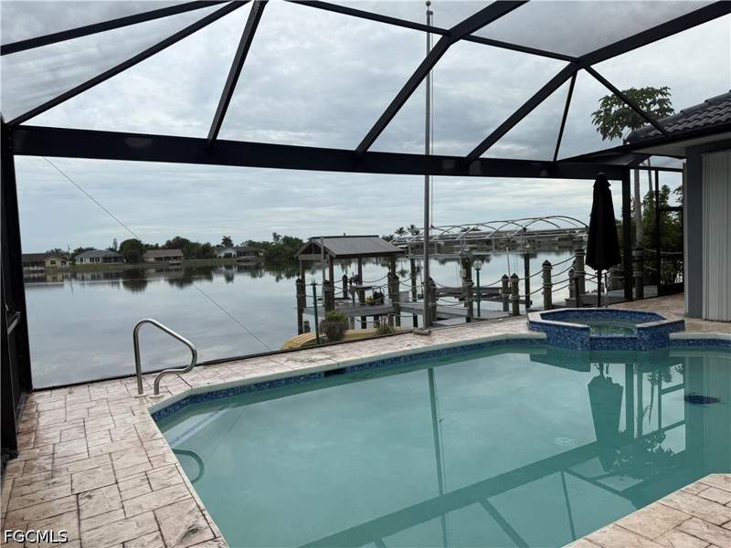 3 bedroom SingleFamilyResidence at 247 SE 6th St, Cape Coral, Cape Coral — photo 2