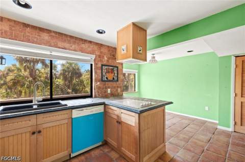 1866 Ardsley Way, Sanibel FL - photo 11 of 34