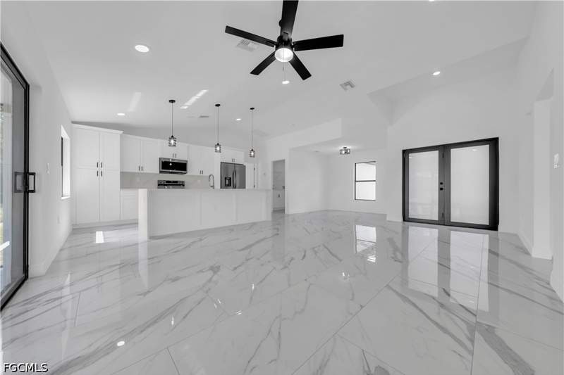 3 bedroom SingleFamilyResidence at 7573 19th Ter, Wheelers Subd, Labelle — photo 3