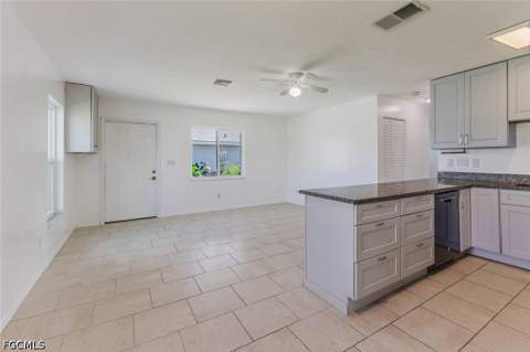 16595 Davis Rd, Fort Myers FL - photo 17 of 31