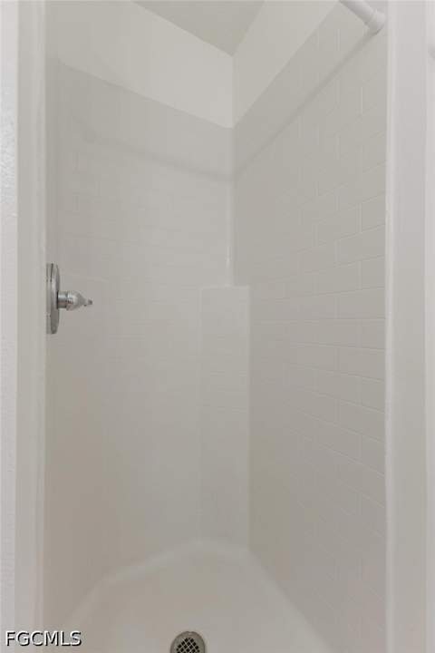 16595 Davis Rd, Fort Myers FL - photo 20 of 31