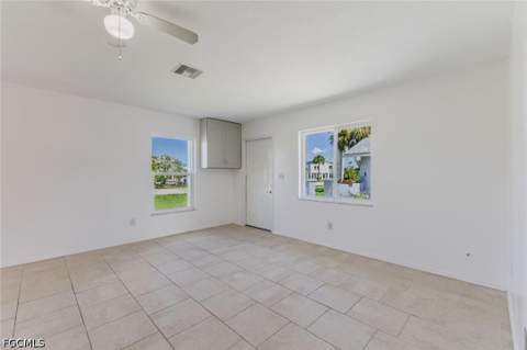 16595 Davis Rd, Fort Myers FL - photo 8 of 31